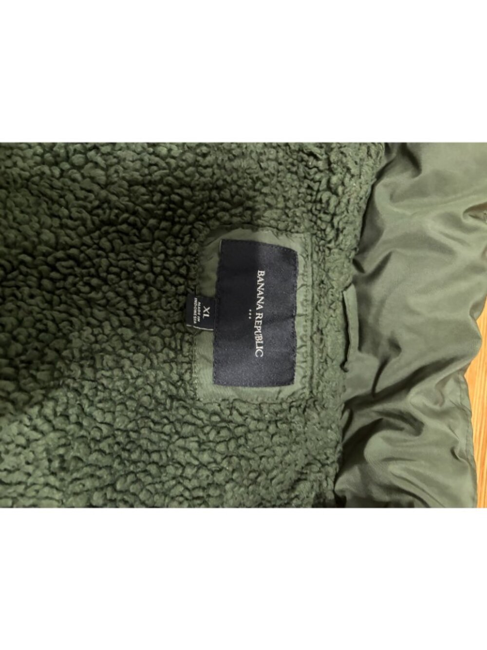 Banana Republic Womens Puffer Vest Size XL Green Fleece Lined Full Zip Insulated - Picture 3 of 6